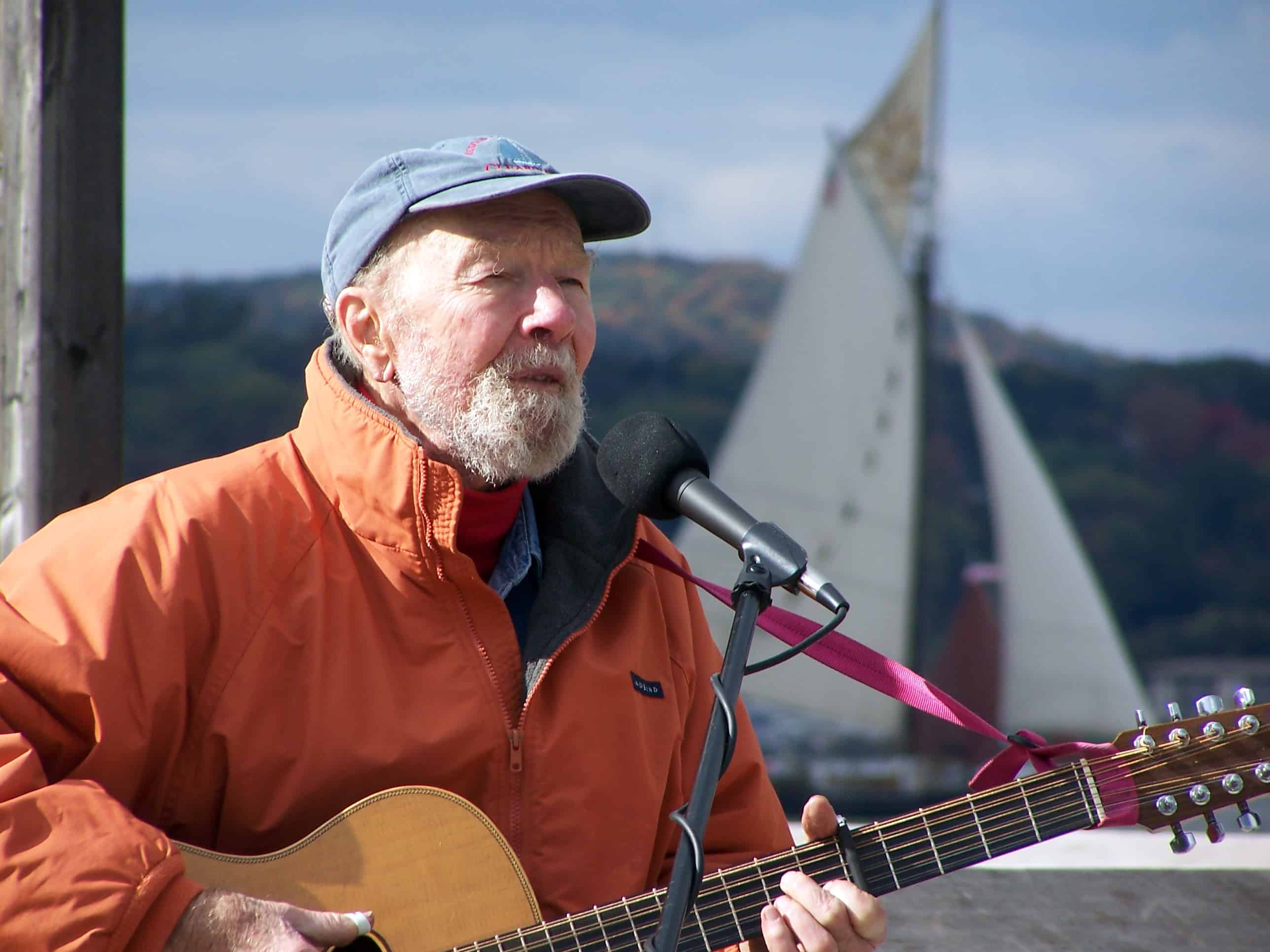Go to Clearwater in Memory of Pete Seeger Go to Clearwater in Memory of Pete Seeger