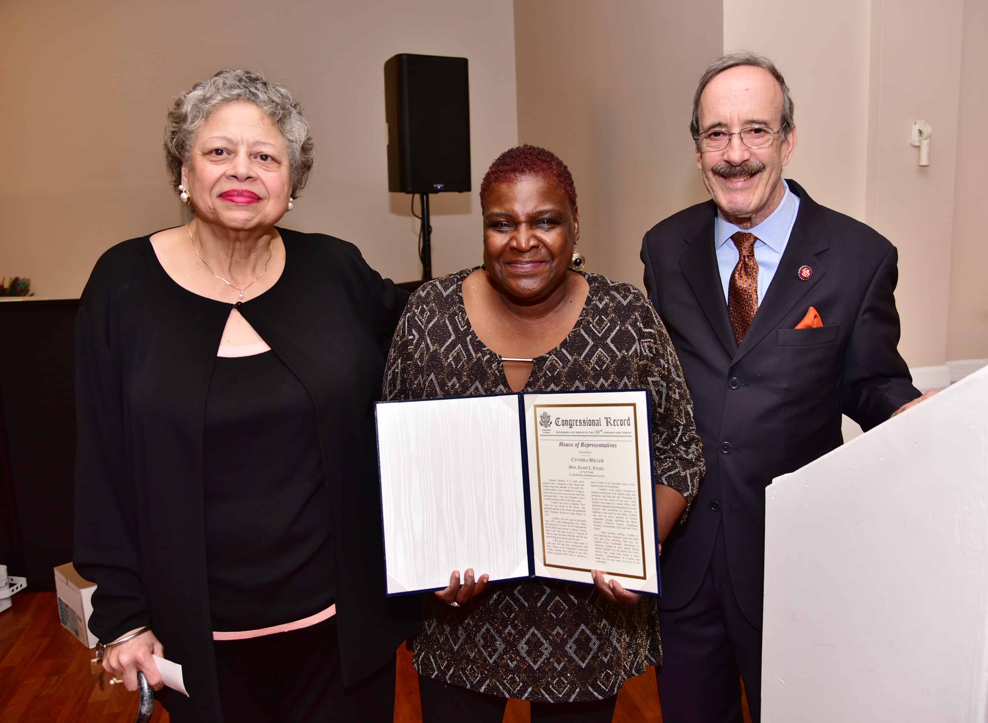 Hudson River Community Assoc. Bestows Service Awards Hudson River Community Assoc. Bestows Service Awards