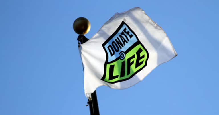 St. John’s Riverside Hospital Raises LiveOnNY Donate-Life Flag