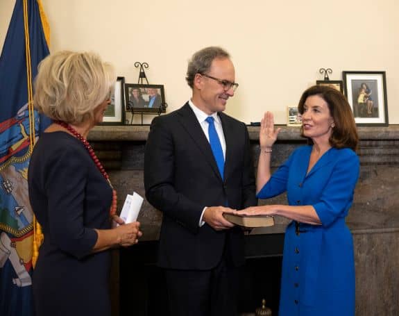 Governor Kathy Hochul Takes Oath of Office from Chief Judge Janet DiFiore