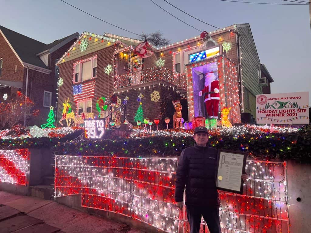 Congratulations PJ Foley, Winner of 2021 Yonkers Holiday Lights Contest