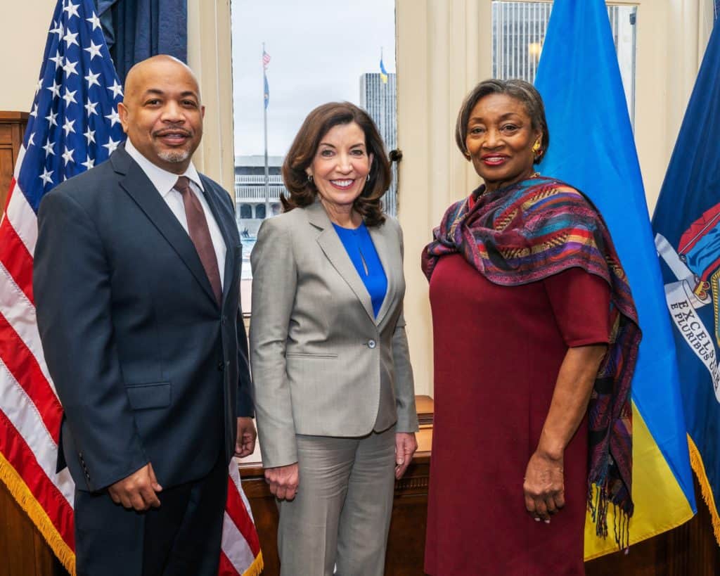 Governor Hochul and Senate Majority Leader Stewart-Cousins Face Off on ...
