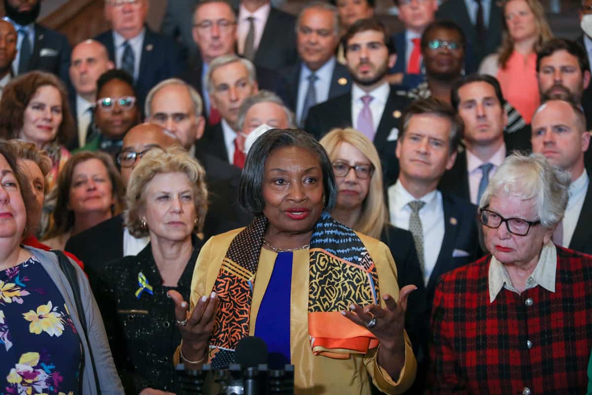 New York Democrats Respond to US Supreme Court’s Move to Overturn Roe v Wade New York Democrats Respond to US Supreme Court’s Move to Overturn Roe v Wade
