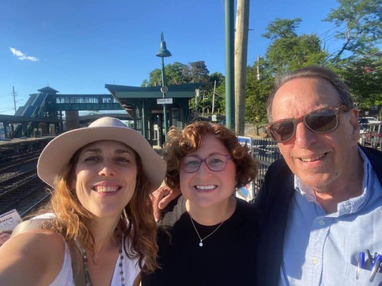 Shimsky Beats Abinanti in Democratic Primary for Assembly-92 ; Levenberg Wins in 95