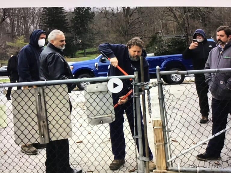 Yorktown’s Crime of the Century? Police & Slater Raid Par 3 Golf Course? Happy Holidays?