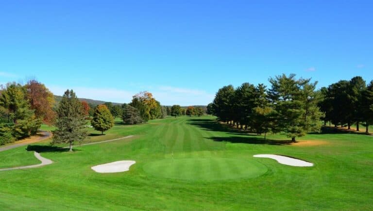 Swing into Summer: Orange County is the Place for Golf