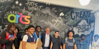 AT&T Provide 100 Laptops to At-Risk Youth in Westchester