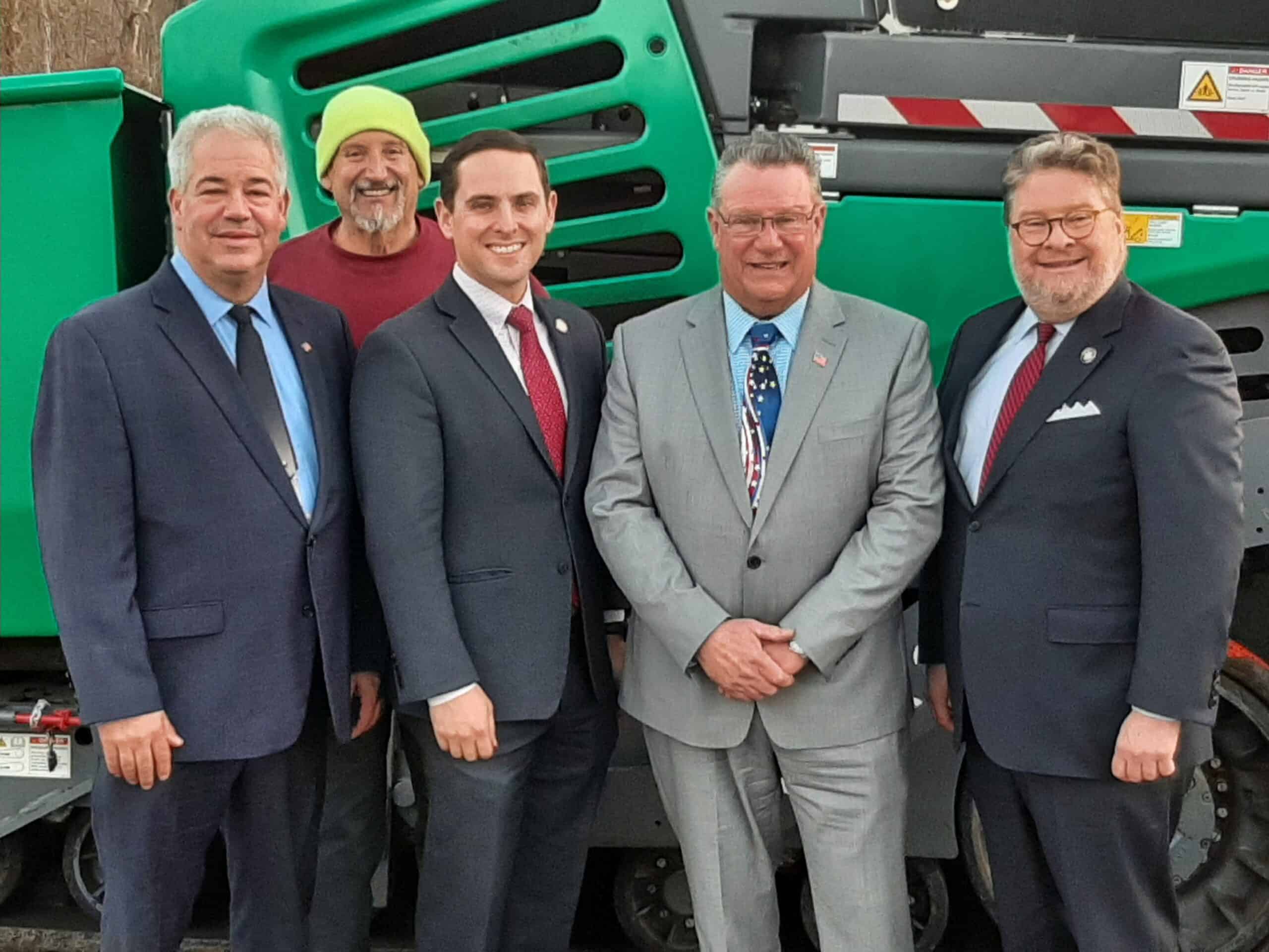 Harckham, Slater Announce Start of $4.1 Million Route 35/202 Paving Project in Yorktown Harckham, Slater Announce Start of $4.1 Million Route 35/202 Paving Project in Yorktown