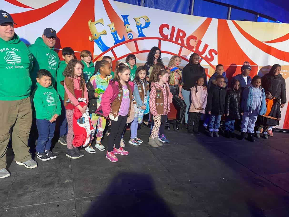 Council President Collins-Bellamy Brings Girls Scouts & Boy Scouts to FL!P Circus at Cross County Council President Collins-Bellamy Brings Girls Scouts & Boy Scouts to FL!P Circus at Cross County