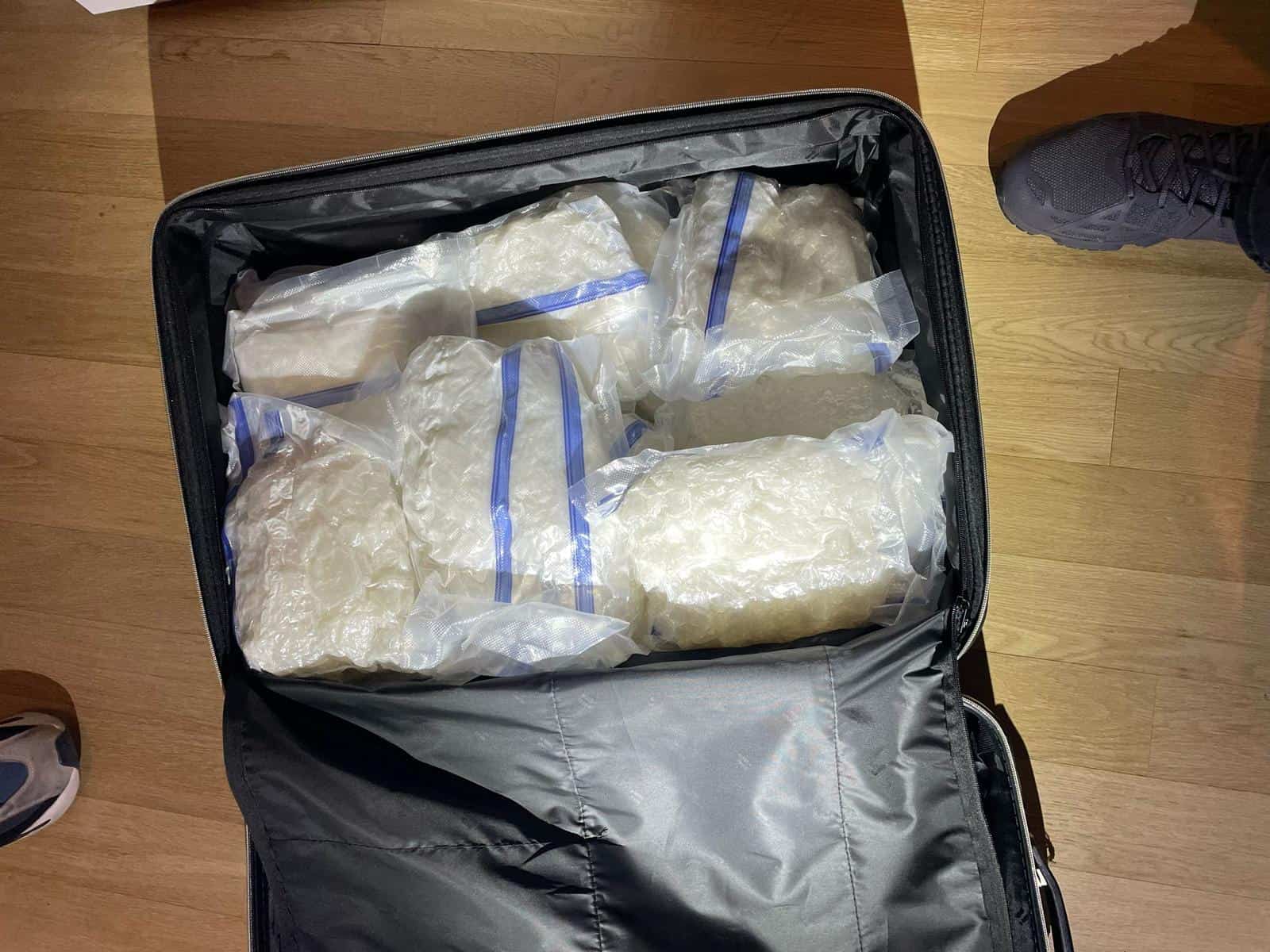 38 Pounds of Meth and Cocaine Recovered in Hell’s Kitchen Luxury Building 38 Pounds of Meth and Cocaine Recovered in Hell’s Kitchen Luxury Building