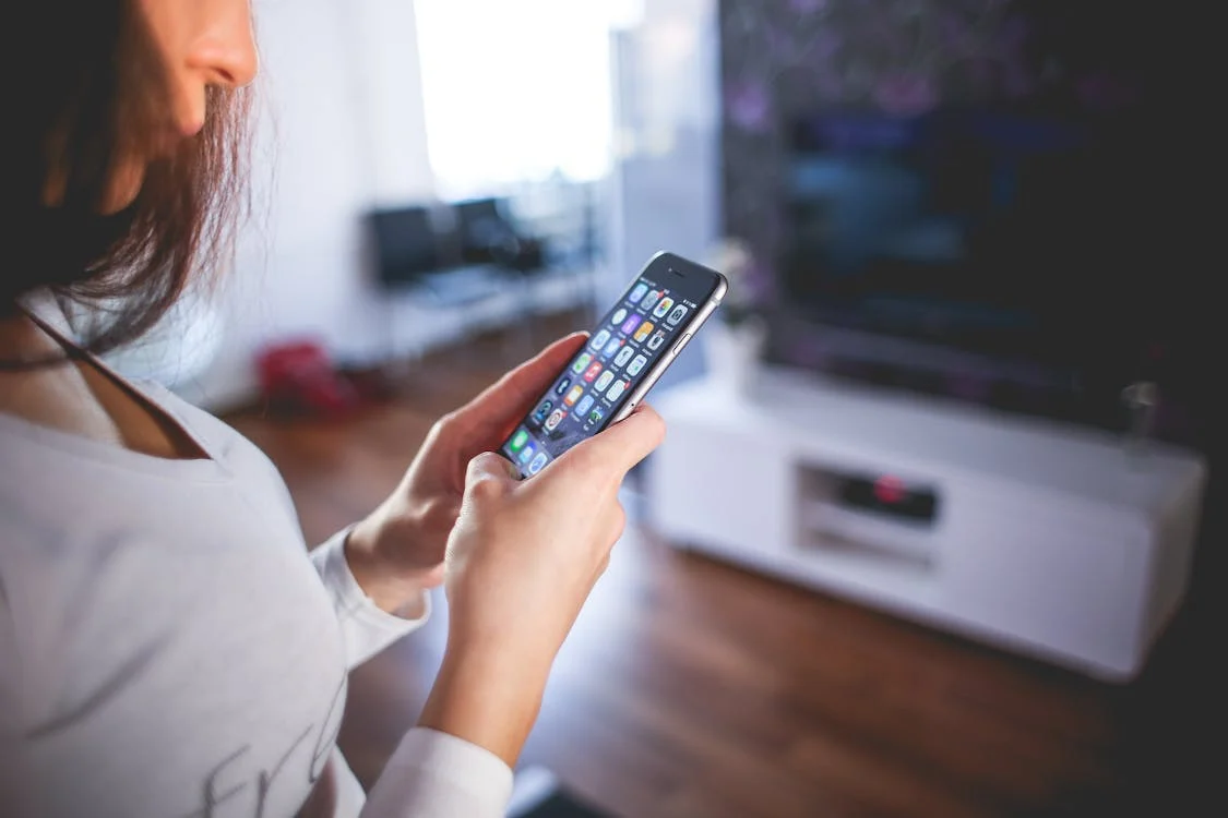How to Spend Less Time on Your Phone How to Spend Less Time on Your Phone