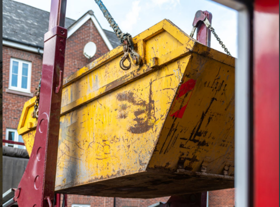 Simplifying Home Projects: Harnessing Domestic Skip Hire for Effective Waste Management