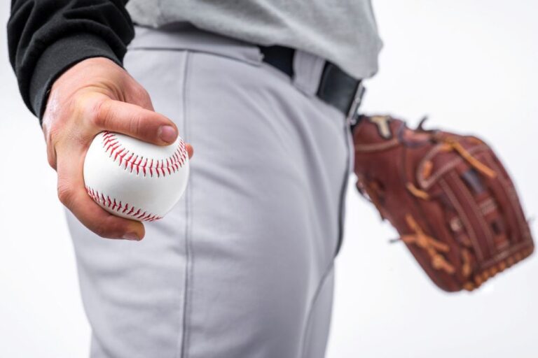 Endgame Heroes: Relief Pitchers in the Hall of Fame