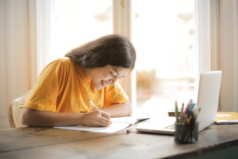 Winning the Admissions Game: 6 Tips for a Successful College Application