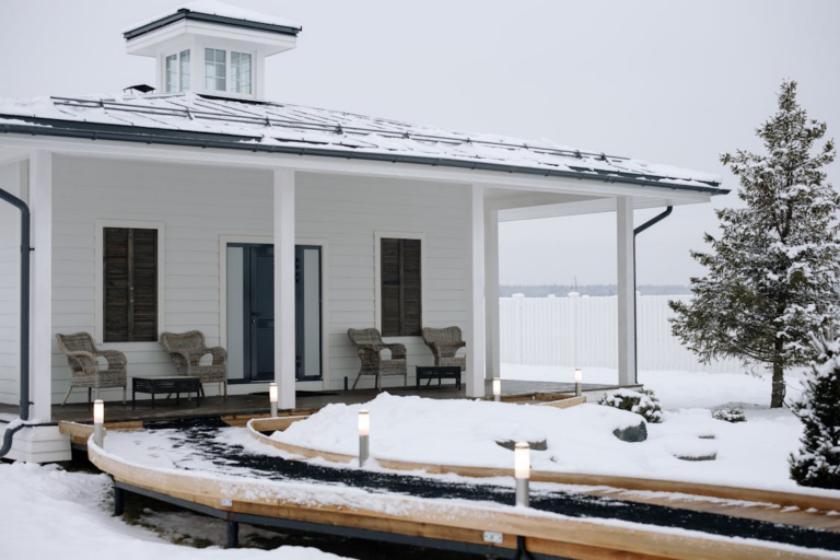Keep Snow and Ice from Damaging Your Roof with These Essential Tips