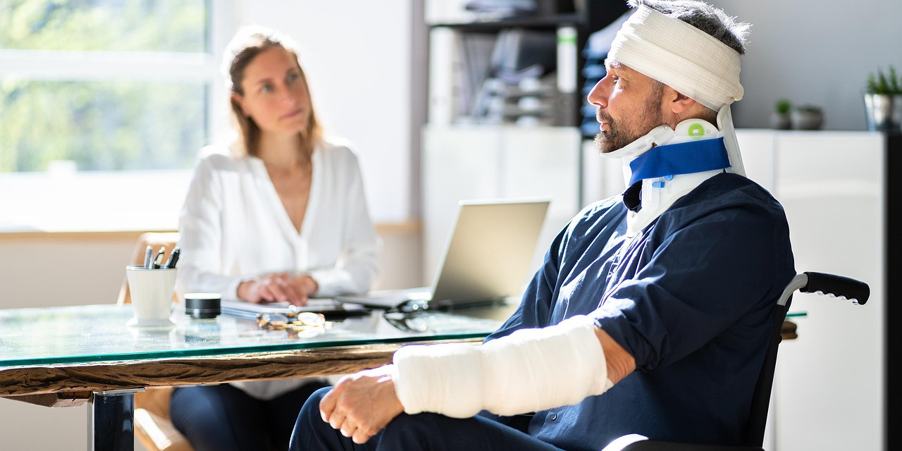 Steps to Take Immediately After an Injury to Minimize Damage Steps to Take Immediately After an Injury to Minimize Damage