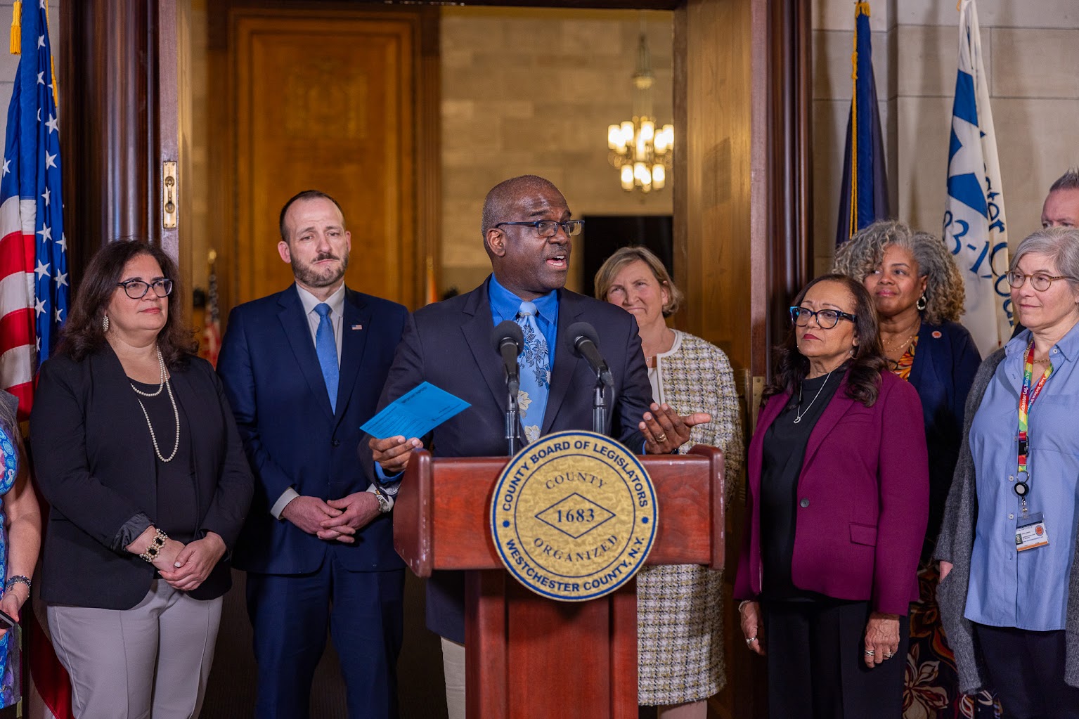 COUNTY EXECUTIVE KEN JENKINS LAUNCHES BLUE ENVELOPE PROGRAM IN WESTCHESTER COUNTY EXECUTIVE KEN JENKINS LAUNCHES BLUE ENVELOPE PROGRAM IN WESTCHESTER