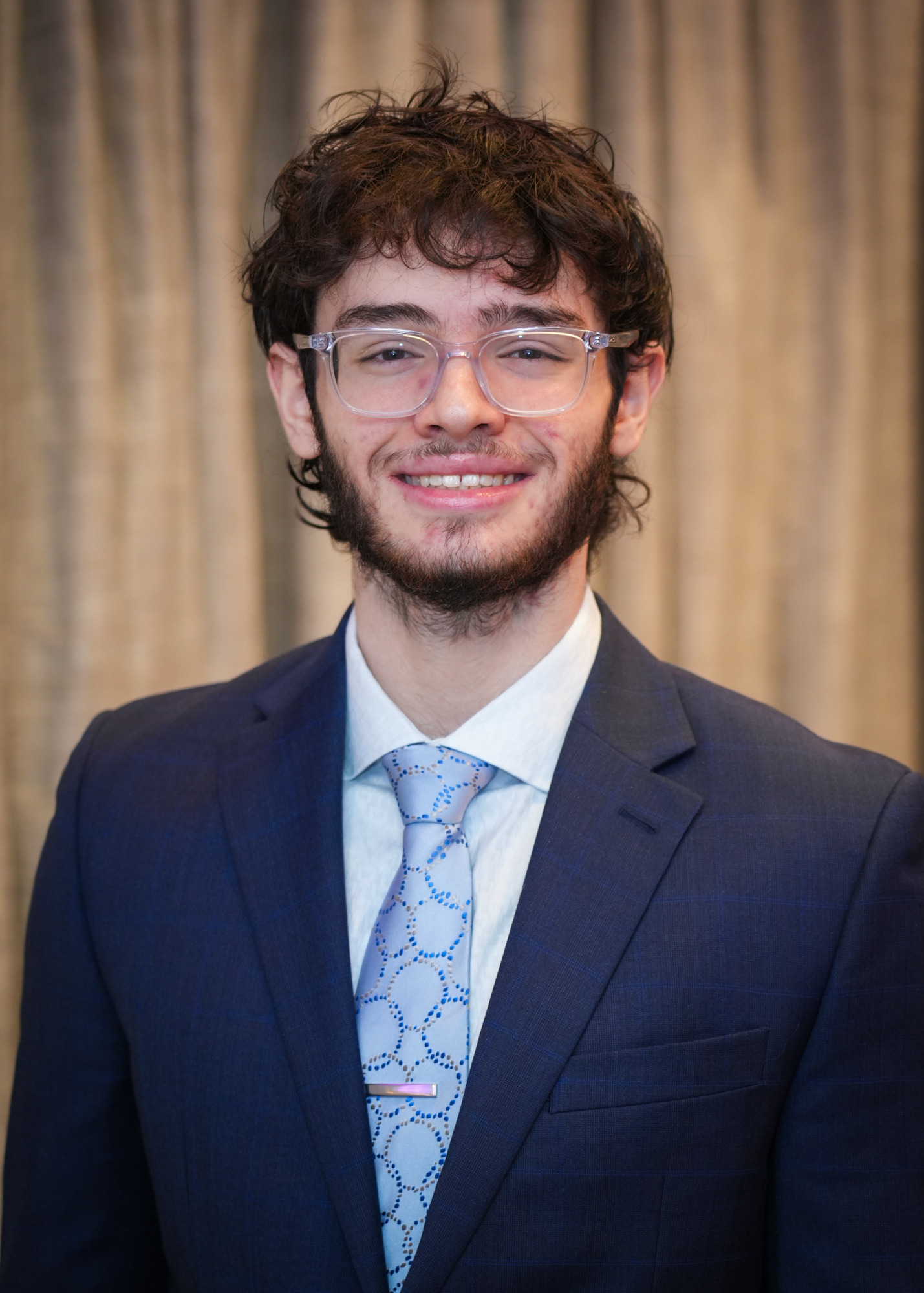 YMA Valedictorian, Salutatorian, Look to Serve and Give Back YMA Valedictorian, Salutatorian, Look to Serve and Give Back