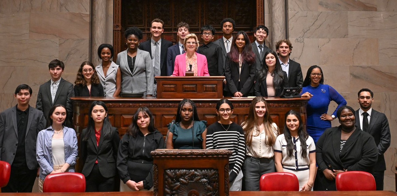 State Senator Mayer Welcomes Youth Advisory Council to Albany State Senator Mayer Welcomes Youth Advisory Council to Albany