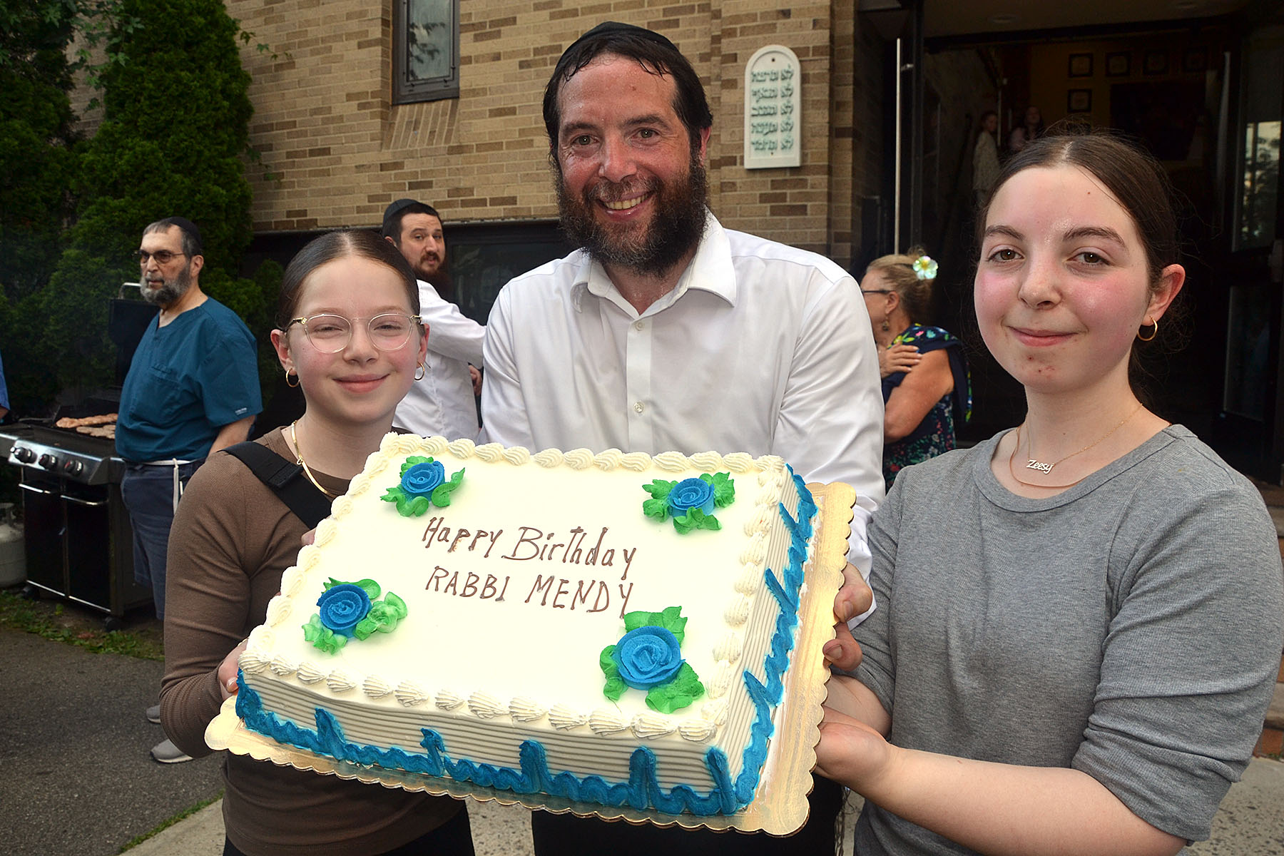 Chabad of Yonkers Rabbi Mendy Serves the Community with A Grand Birthday Party Chabad of Yonkers Rabbi Mendy Serves the Community with A Grand Birthday Party
