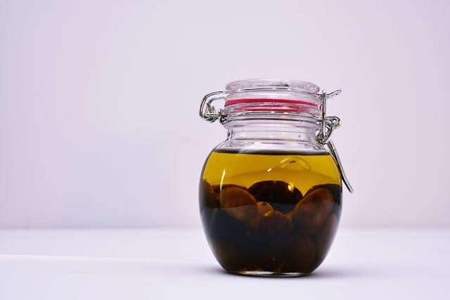 Understanding the Health Effects of Olive Oil