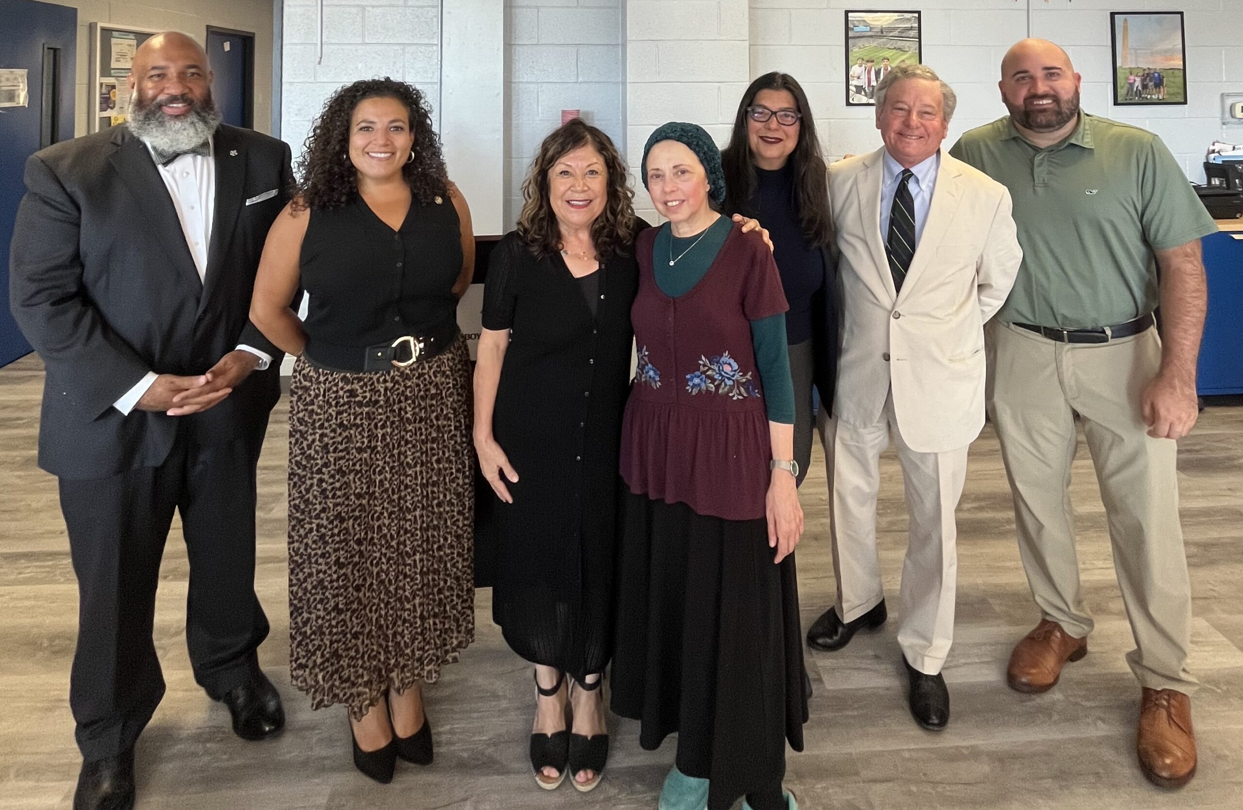 “How Well Do You Know Me?” Program for Young Adults Launched at Boys & Girls Club of New Rochelle “How Well Do You Know Me?” Program for Young Adults Launched at Boys & Girls Club of New Rochelle