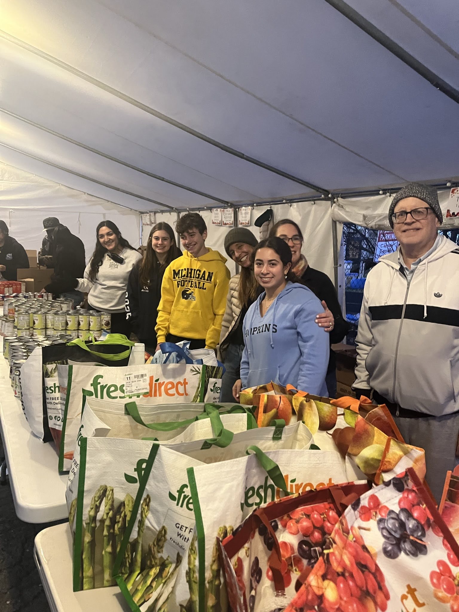 Carver Center Helps 697 Families with $200 in Food Carver Center Helps 697 Families with $200 in Food
