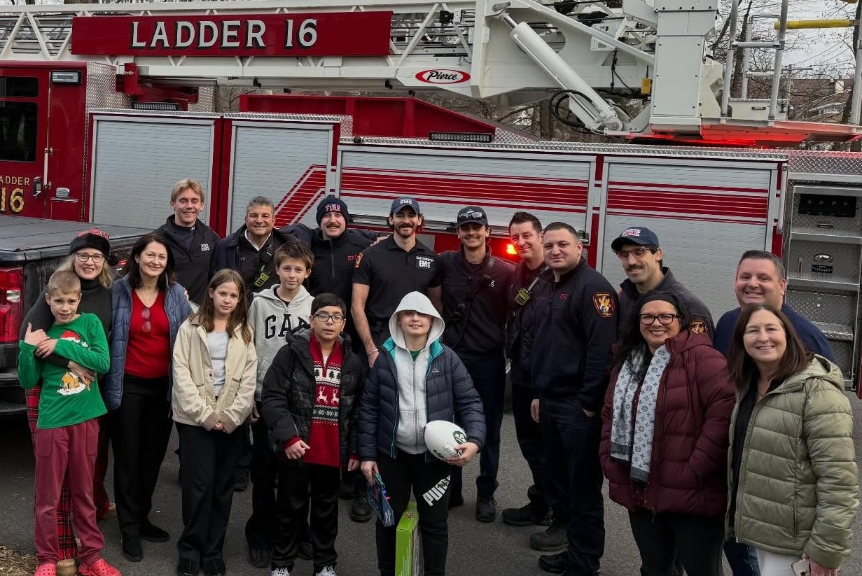 Eastchester EMS & Fire Department Give Nazar a Merry Christmas! Eastchester EMS & Fire Department Give Nazar a Merry Christmas!
