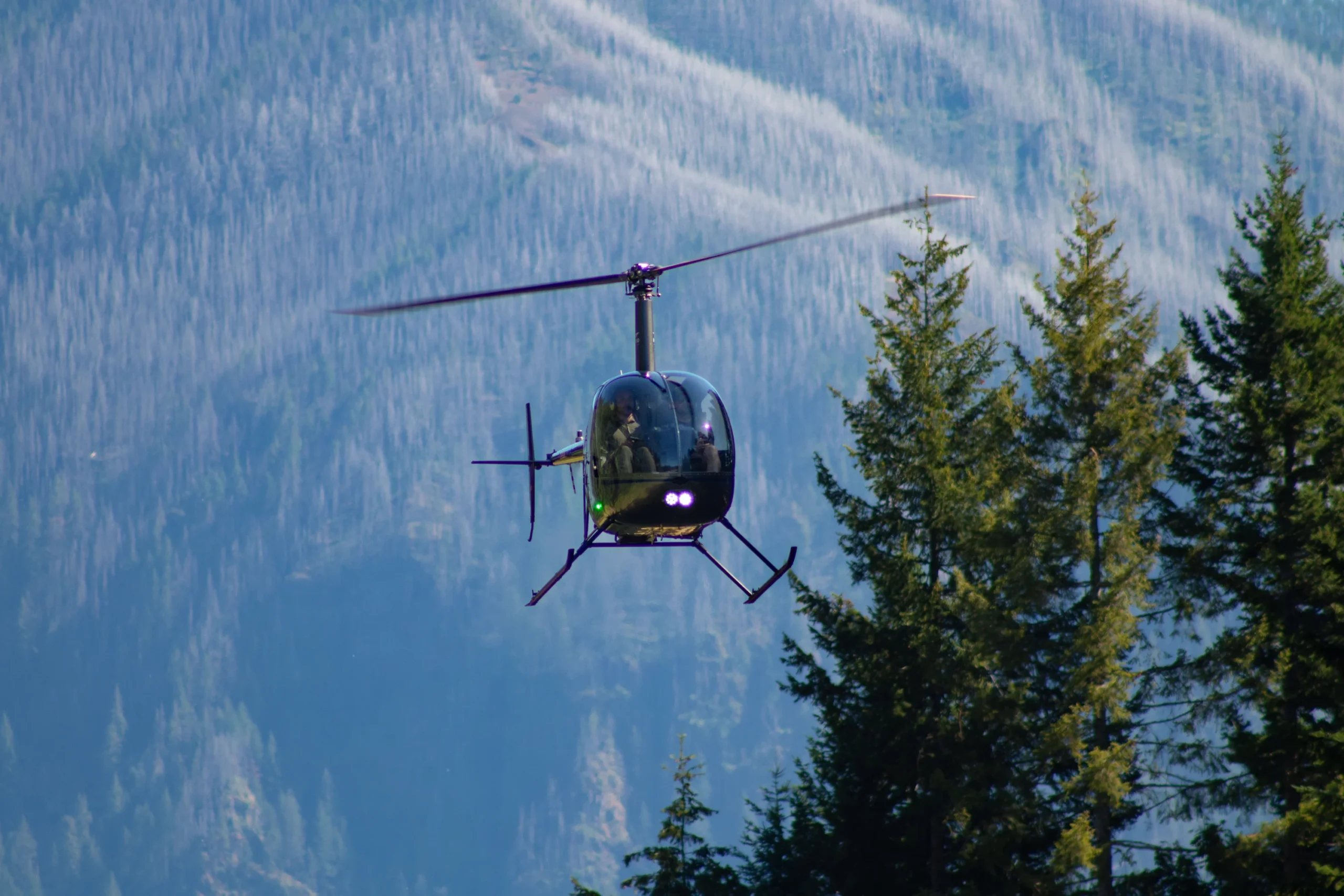How Fast Do Helicopters Fly Compared to Other Aircraft? How Fast Do Helicopters Fly Compared to Other Aircraft?