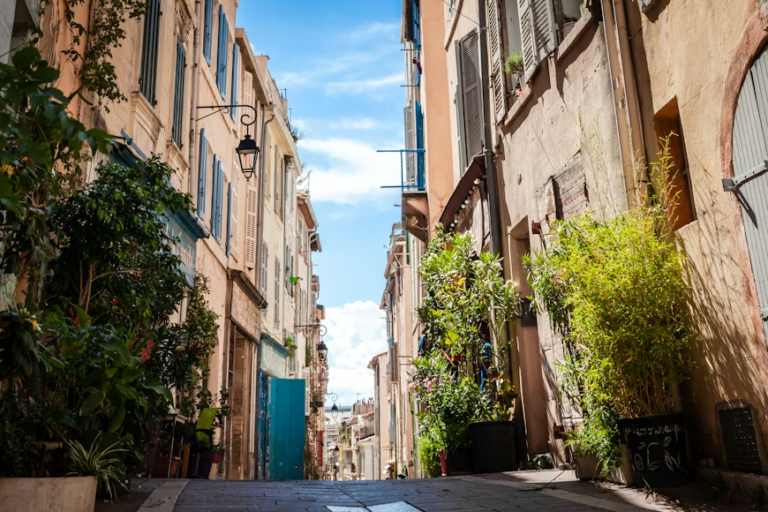 10 Tips for Traveling Through Europe This Summer