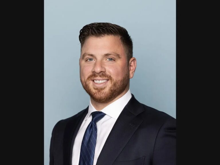 Congressional Candidate in NY-3 Accused of Resume Fraud