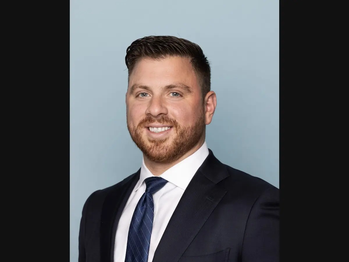 Congressional Candidate in NY-3 Accused of Resume Fraud Congressional Candidate in NY-3 Accused of Resume Fraud