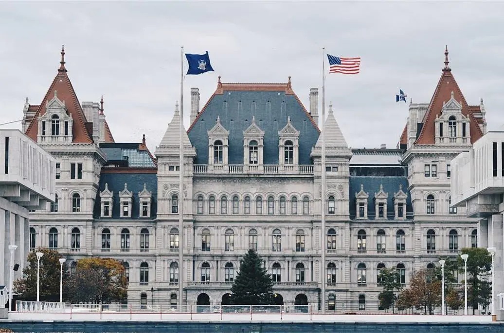 Nonprofit Leaders Applaud Legislature for Passing Contracting Reform Bills to Fix New York’s Broken Payment System Nonprofit Leaders Applaud Legislature for Passing Contracting Reform Bills to Fix New York’s Broken Payment System