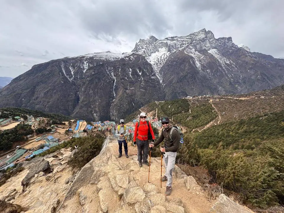 Everest Base Camp Trek vs. Annapurna Circuit Trek: The Ultimate Nepal Adventure Guide for Real Travelers Everest Base Camp Trek vs. Annapurna Circuit Trek: The Ultimate Nepal Adventure Guide for Real Travelers