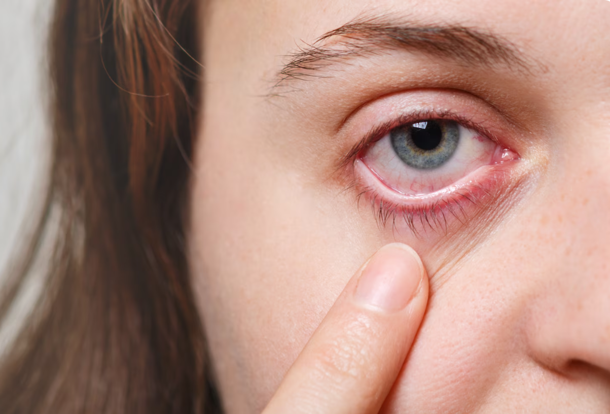 Early Warning Signs of Eye Problems You Shouldn’t Ignore Early Warning Signs of Eye Problems You Shouldn’t Ignore