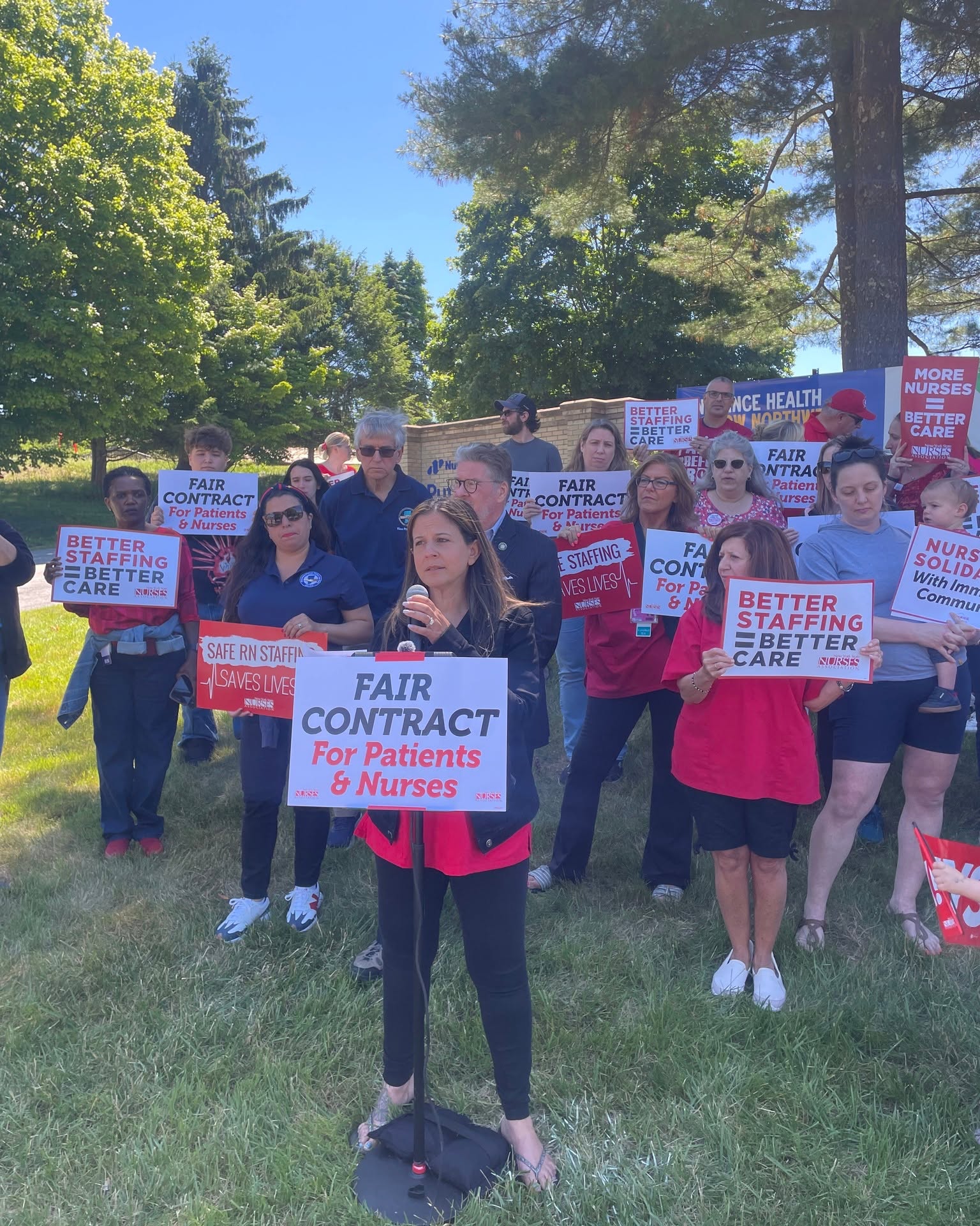 PUTNAM HOSPITAL NURSES SPEAK OUT FOR SAFE STAFFING AND A FAIR CONTRACT PUTNAM HOSPITAL NURSES SPEAK OUT FOR SAFE STAFFING AND A FAIR CONTRACT